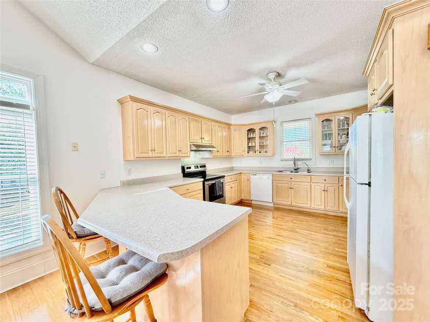 749 Shangri La Drive, Winnsboro, SC 29180.  MLS# CAR4246404, YatesRealty ID 6942. 