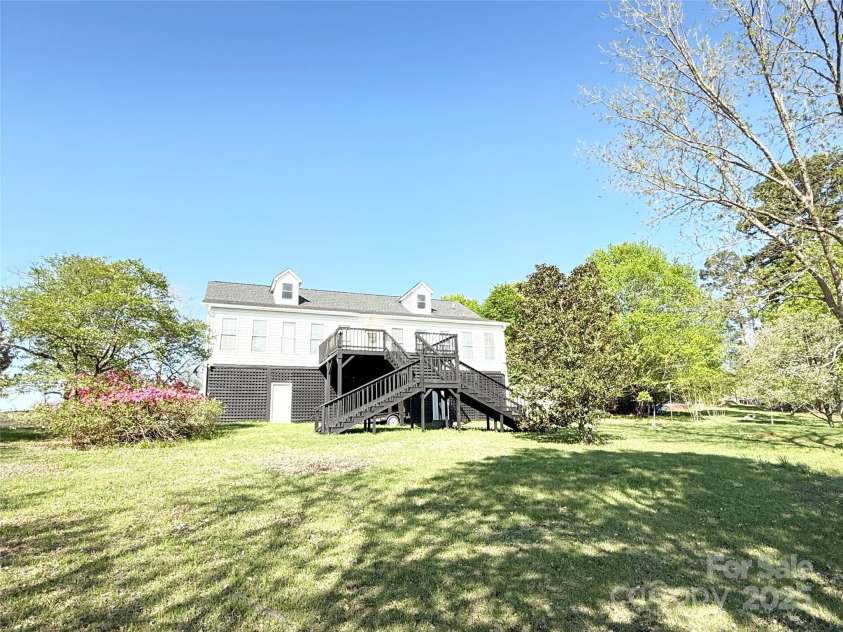 749 Shangri La Drive, Winnsboro, SC 29180.  MLS# CAR4246404, YatesRealty ID 6942. 