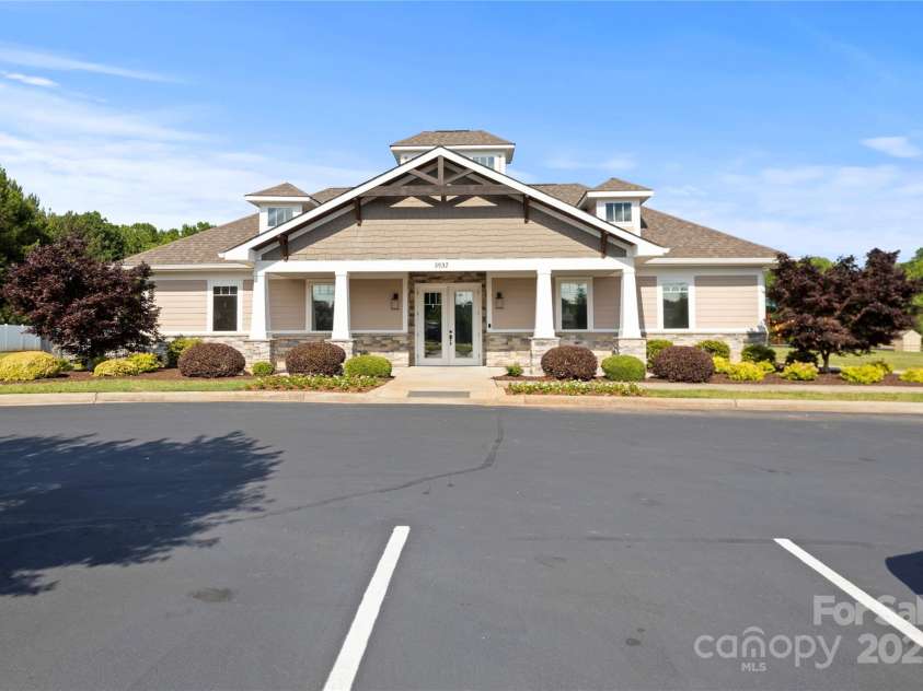 3023 Spinner Court, Denver, NC 28037.  MLS# CAR4142435, YatesRealty ID 6943. Charming neighborhood clubhouse