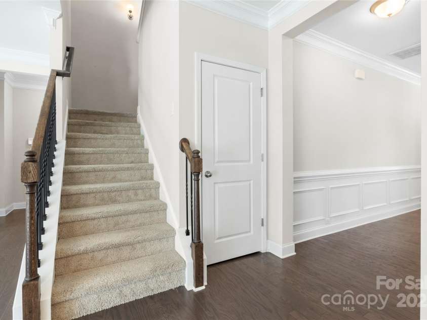 3023 Spinner Court, Denver, NC 28037.  MLS# CAR4142435, YatesRealty ID 6943. Stairways to the 2nd floor