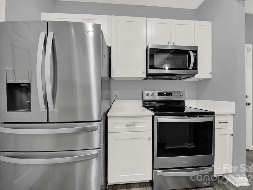 14307 San Paolo Lane, Charlotte, NC 28277.  MLS# CAR4189923, YatesRealty ID 6944. 