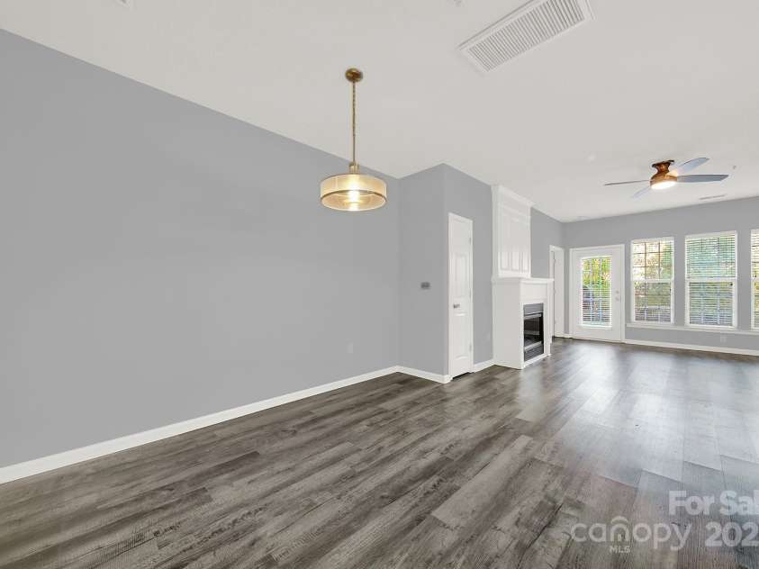 14307 San Paolo Lane, Charlotte, NC 28277.  MLS# CAR4189923, YatesRealty ID 6944. 