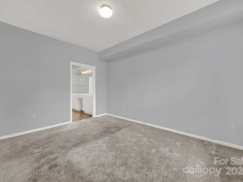 14307 San Paolo Lane, Charlotte, NC 28277.  MLS# CAR4189923, YatesRealty ID 6944. 