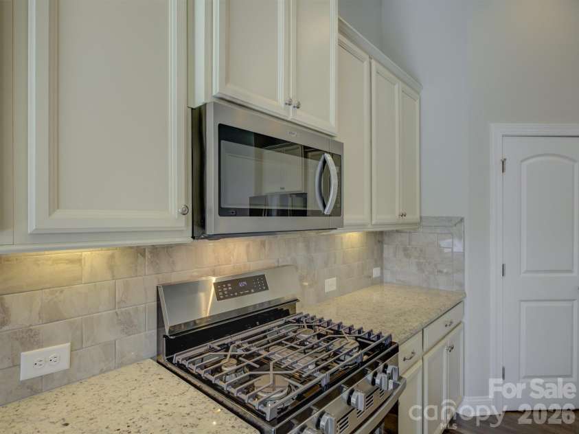 521 Trillium Way, Belmont, NC 28012.  MLS# CAR4314803, YatesRealty ID 6944. 