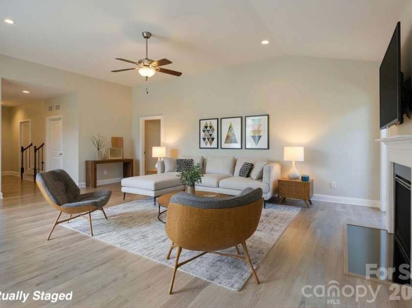 521 Trillium Way, Belmont, NC 28012.  MLS# CAR4314803, YatesRealty ID 6944. 