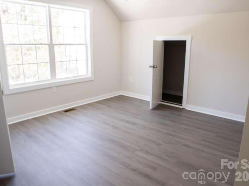 1506 7th Street, Statesville, NC 28677.  MLS# CAR4340934, YatesRealty ID 6946. 