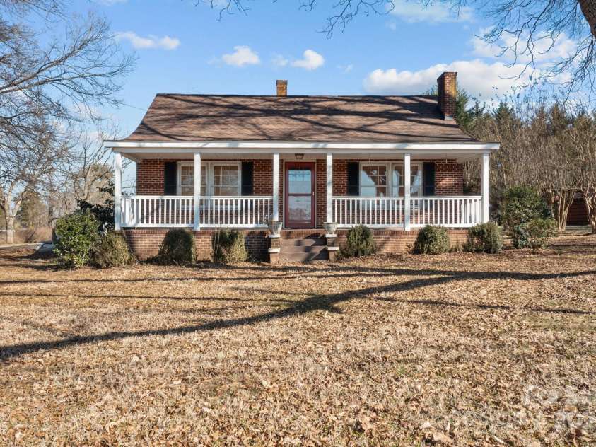 2614 US 321 Highway, Newton, NC 28658.  MLS# CAR4215731, YatesRealty ID 6946. 