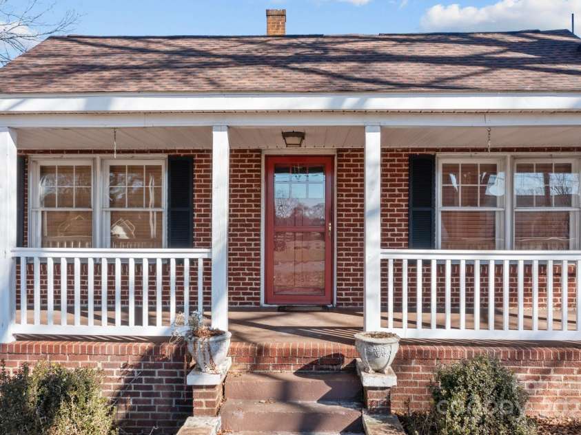2614 US 321 Highway, Newton, NC 28658.  MLS# CAR4215731, YatesRealty ID 6946. 