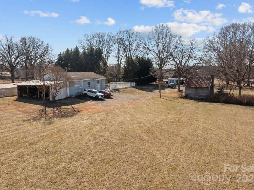 2614 US 321 Highway, Newton, NC 28658.  MLS# CAR4215731, YatesRealty ID 6946. 