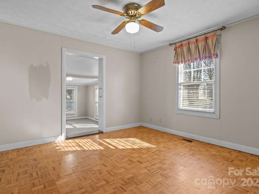 2614 US 321 Highway, Newton, NC 28658.  MLS# CAR4215731, YatesRealty ID 6946. 