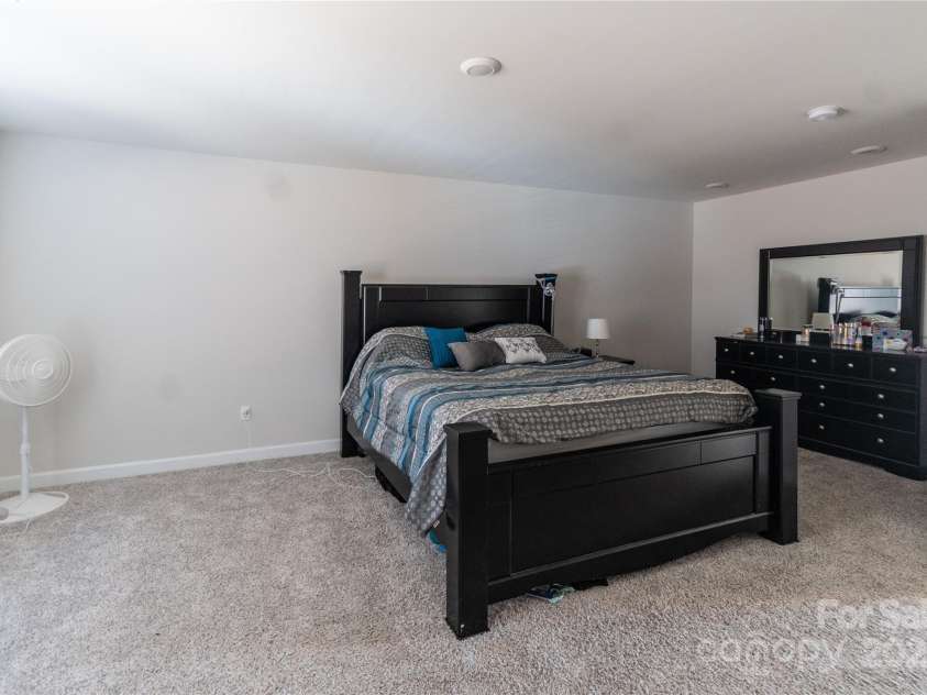 110 Matilda Street, Spartanburg, SC 29301.  MLS# CAR4225513, YatesRealty ID 6947. 