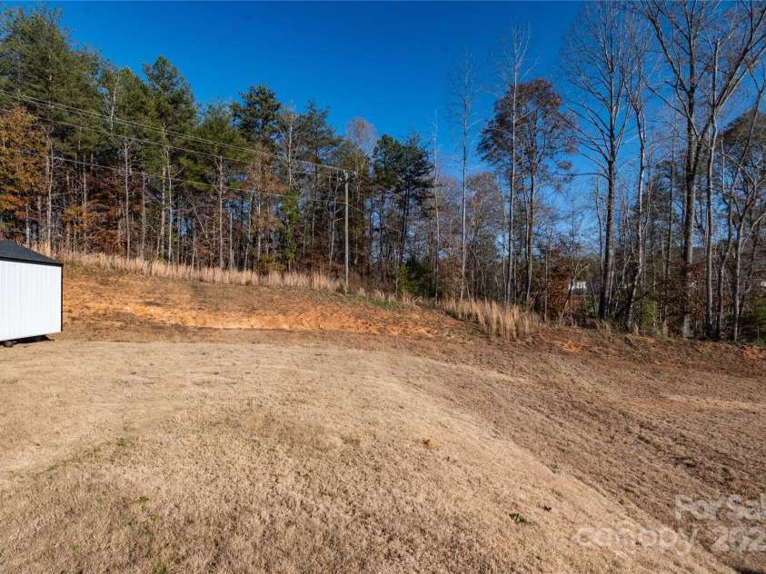 110 Matilda Street, Spartanburg, SC 29301.  MLS# CAR4225513, YatesRealty ID 6947. 