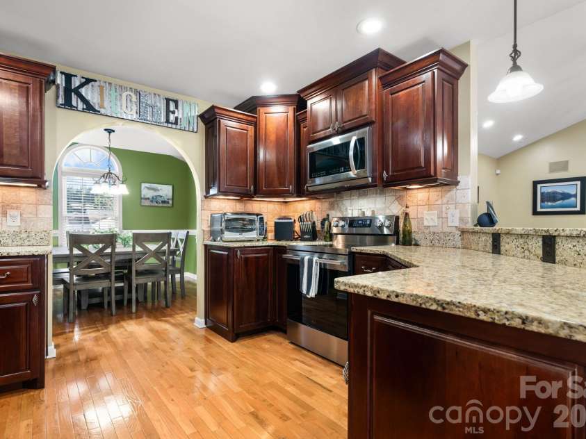 3155 Covington Way, Lenoir, NC 28645.  MLS# CAR4337338, YatesRealty ID 6947. 