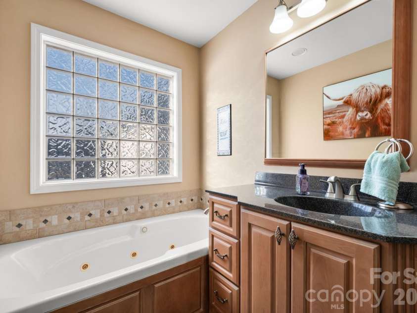 3155 Covington Way, Lenoir, NC 28645.  MLS# CAR4337338, YatesRealty ID 6947. 