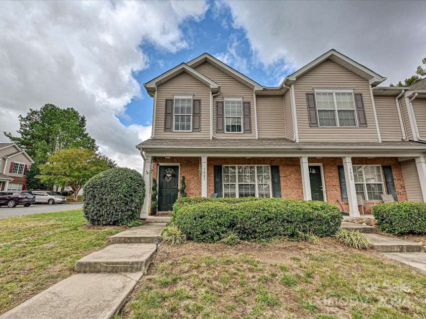 3005 Golden Dale Lane, Charlotte, NC 28262.  MLS# CAR4185396, YatesRealty ID 695. Front of Townhome