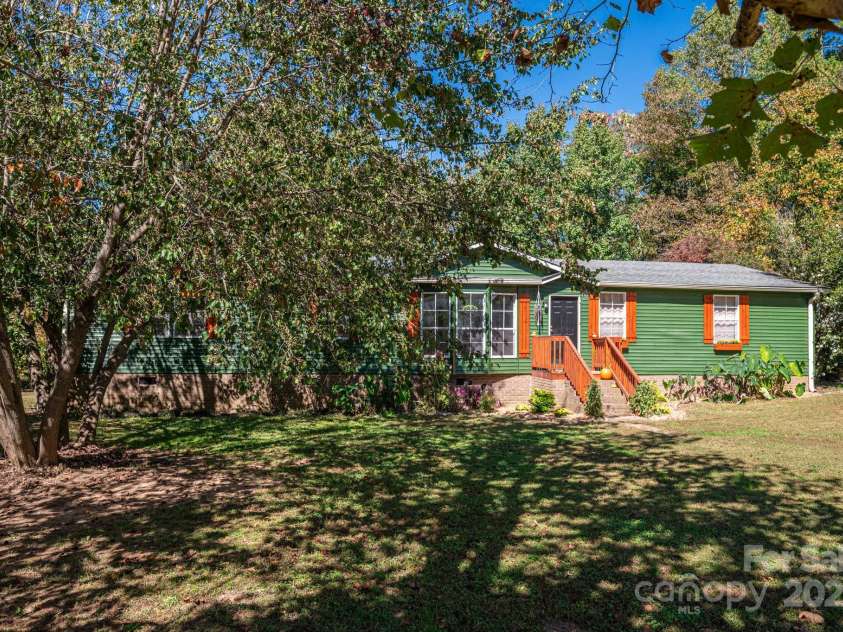 3597 Ray Danner Road, Maiden, NC 28650.  MLS# CAR4313245, YatesRealty ID 695. 