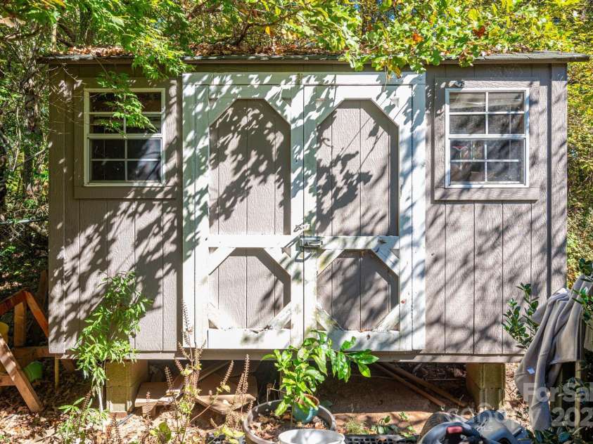 3597 Ray Danner Road, Maiden, NC 28650.  MLS# CAR4313245, YatesRealty ID 695. 