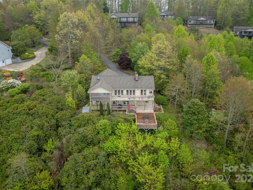 70 Moor Lane, Brevard, NC 28712.  MLS# CAR4134812, YatesRealty ID 695. Total gem of a home 