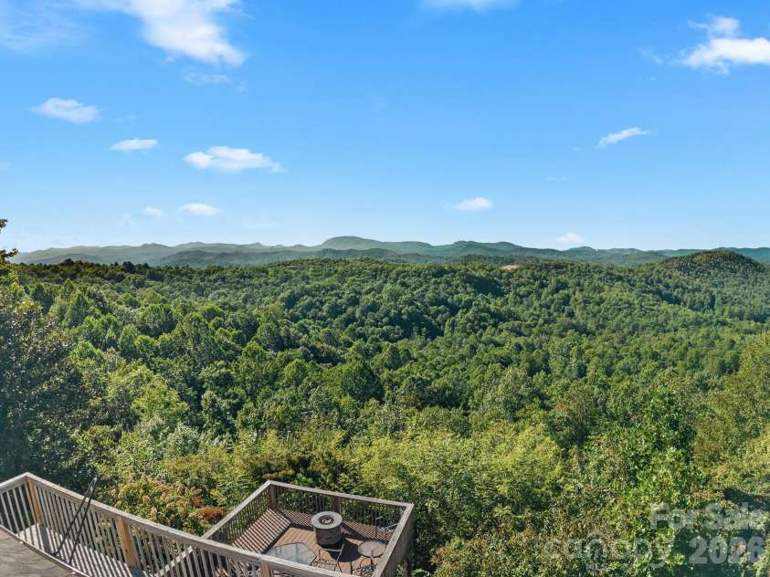 70 Moor Lane, Brevard, NC 28712.  MLS# CAR4429937, YatesRealty ID 695. 