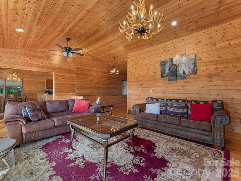 70 Moor Lane, Brevard, NC 28712.  MLS# CAR4429937, YatesRealty ID 695. 