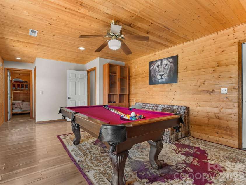 70 Moor Lane, Brevard, NC 28712.  MLS# CAR4429937, YatesRealty ID 695. 