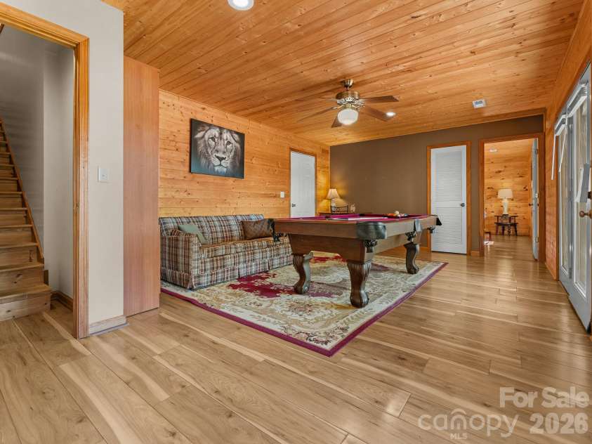 70 Moor Lane, Brevard, NC 28712.  MLS# CAR4429937, YatesRealty ID 695. 