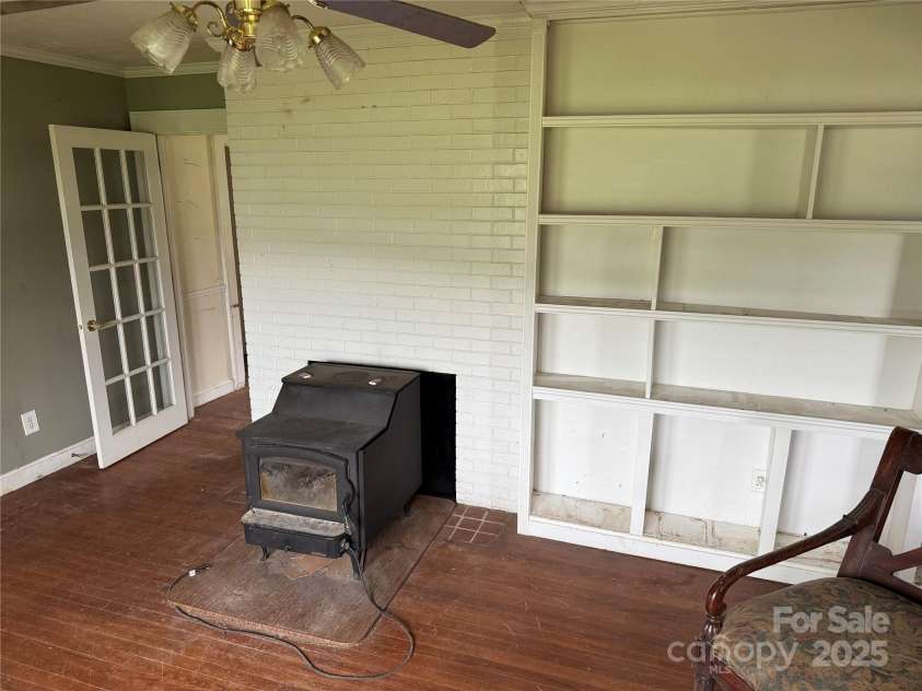 6482 taylorsville Highway, Hiddenite, NC 28636.  MLS# CAR4248538, YatesRealty ID 6950. 