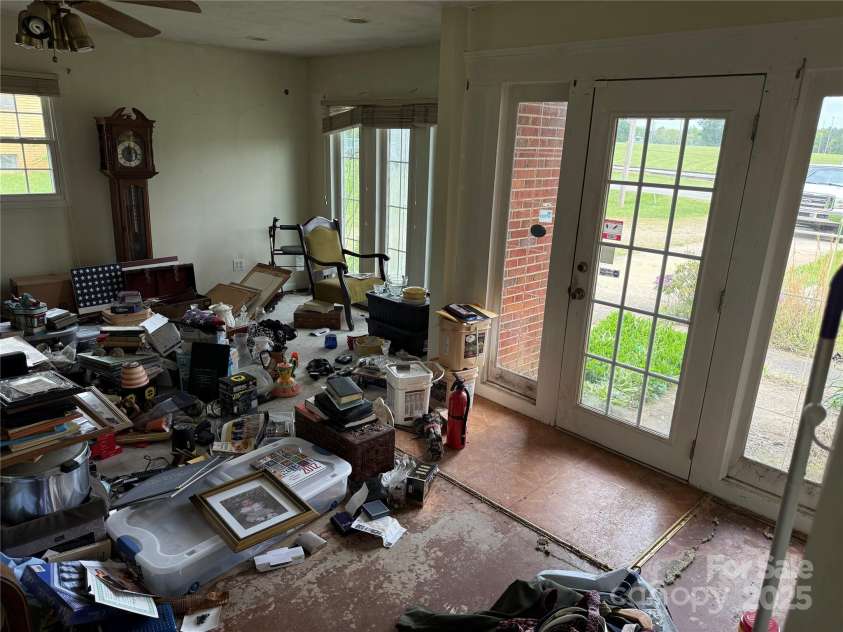 6482 taylorsville Highway, Hiddenite, NC 28636.  MLS# CAR4248538, YatesRealty ID 6950. 