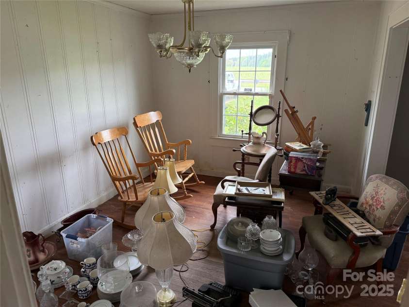 6482 taylorsville Highway, Hiddenite, NC 28636.  MLS# CAR4248538, YatesRealty ID 6950. 