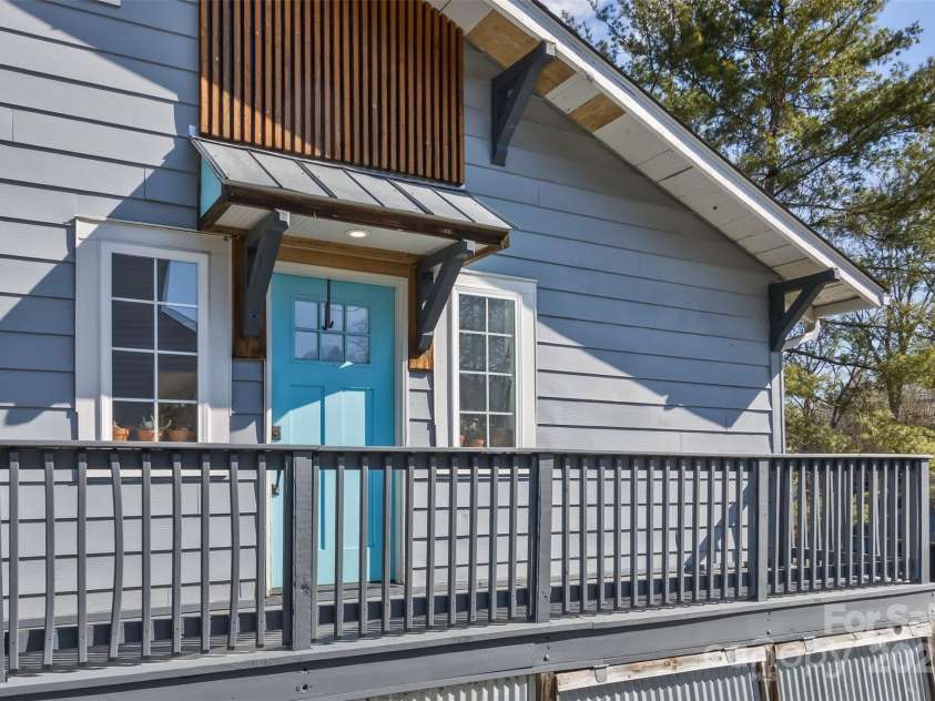 21 Hilldale Road, Asheville, NC 28803.  MLS# CAR4240951, YatesRealty ID 6951. Front Entrance-New Deck!
