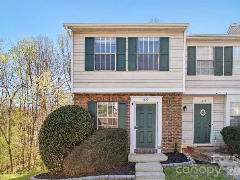 655 Lex Drive, Charlotte, NC 28262.  MLS# CAR4359903, YatesRealty ID 6951. Exterior Front