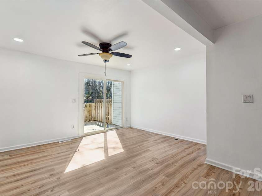 655 Lex Drive, Charlotte, NC 28262.  MLS# CAR4359903, YatesRealty ID 6951. Living room