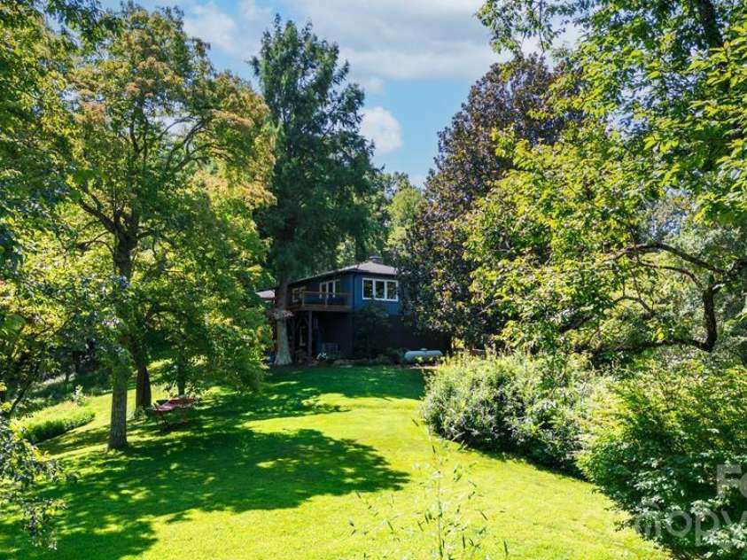 249 Gudger Hill Road, Cullowhee, NC 28723.  MLS# CAR4352278, YatesRealty ID 6952. 