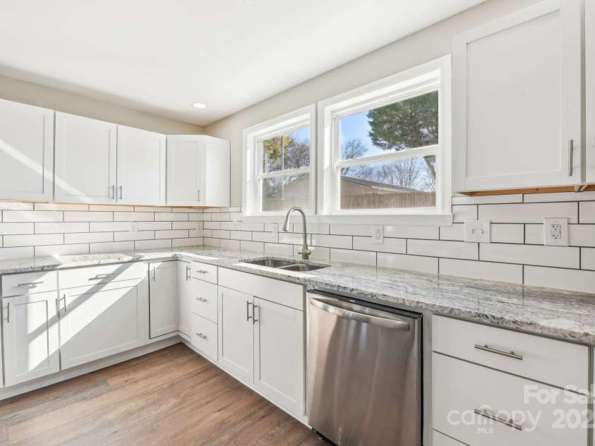 287 Young Avenue, Concord, NC 28025.  MLS# CAR4205386, YatesRealty ID 6952. 