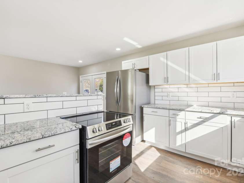 287 Young Avenue, Concord, NC 28025.  MLS# CAR4205386, YatesRealty ID 6952. 