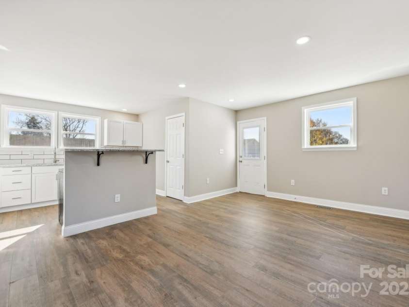 287 Young Avenue, Concord, NC 28025.  MLS# CAR4205386, YatesRealty ID 6952. 