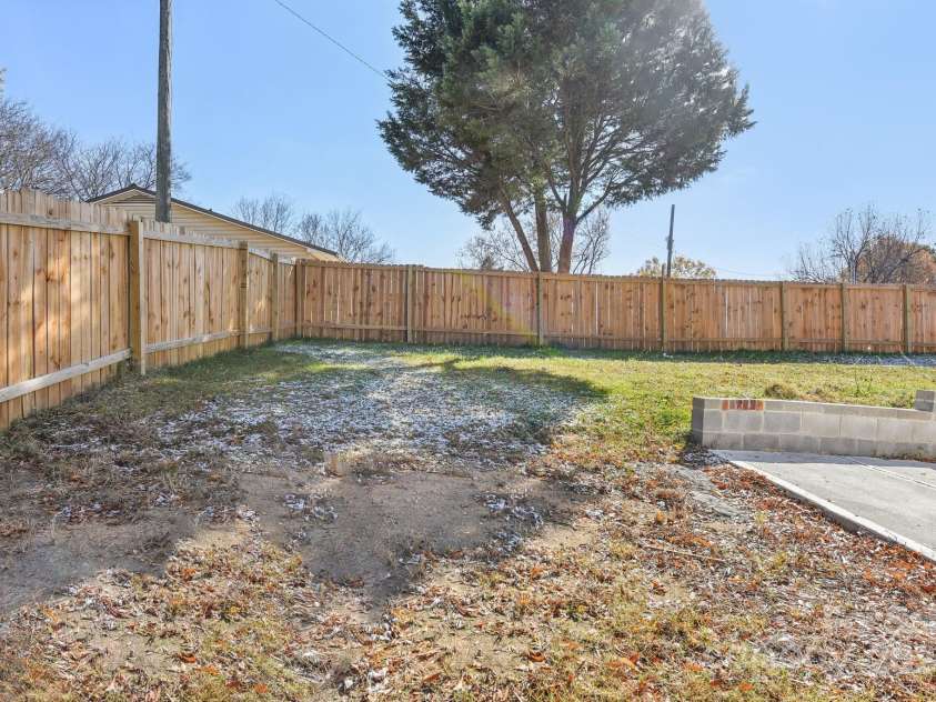 287 Young Avenue, Concord, NC 28025.  MLS# CAR4205386, YatesRealty ID 6952. 