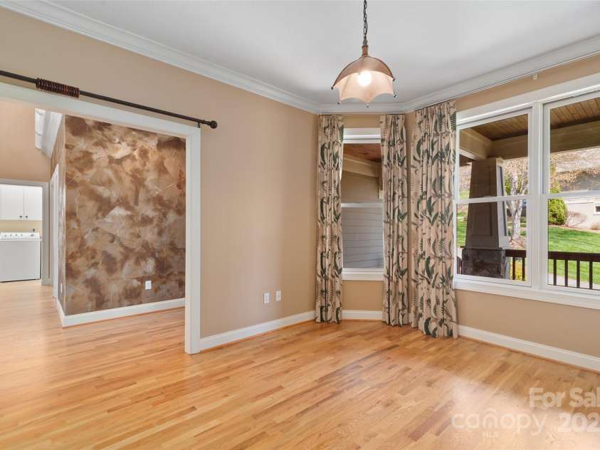 111 Augusta Circle, Waynesville, NC 28786.  MLS# CAR4235125, YatesRealty ID 6954. 