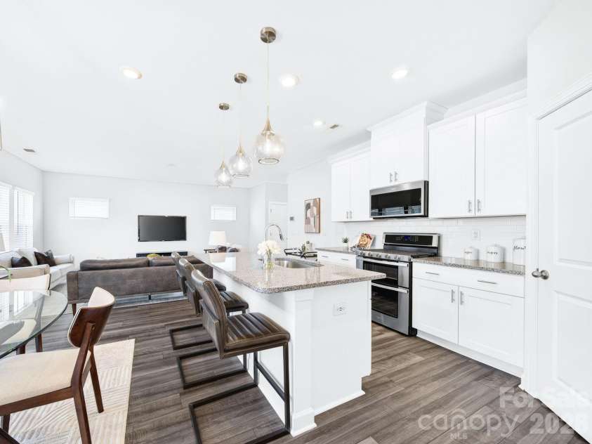 4620 Millennium Avenue, Charlotte, NC 28217.  MLS# CAR4344970, YatesRealty ID 6955. 