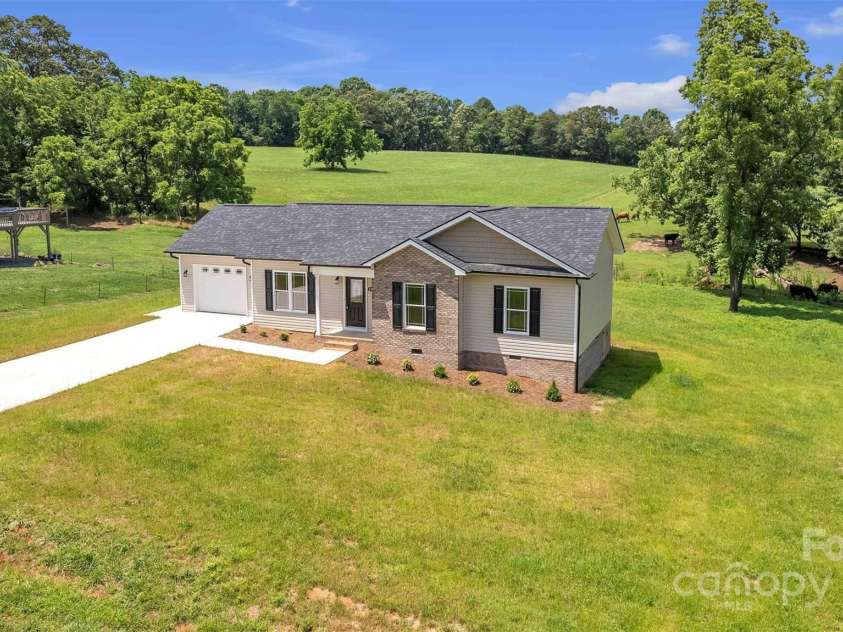 2338 Ellen Street, Granite Falls, NC 28630.  MLS# CAR4246298, YatesRealty ID 6956. 