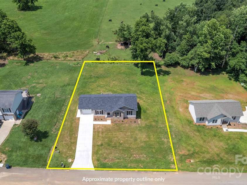 2338 Ellen Street, Granite Falls, NC 28630.  MLS# CAR4246298, YatesRealty ID 6956. 