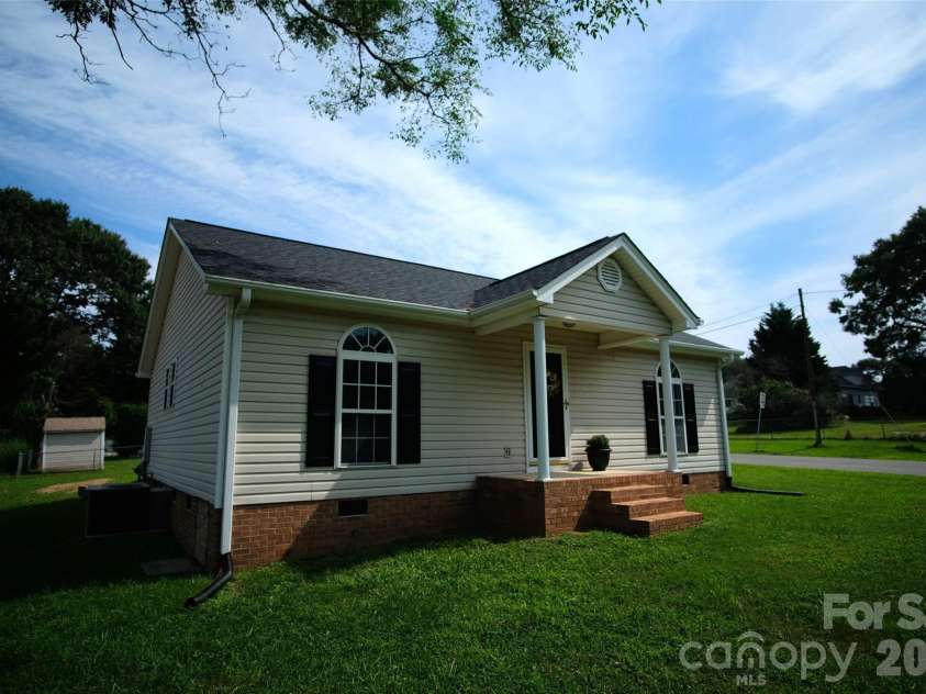 318 Huffman Road, Gastonia, NC 28056.  MLS# CAR4297104, YatesRealty ID 6956. 
