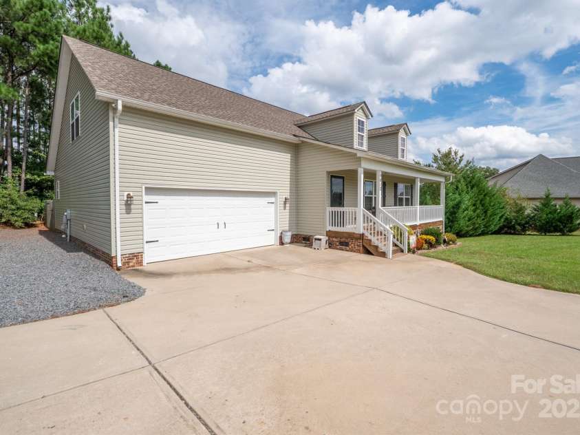 1812 Sam Smith Road, Fort Mill, SC 29708.  MLS# CAR4243486, YatesRealty ID 6959. 