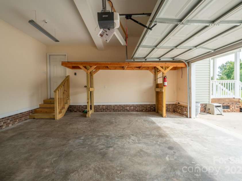 1812 Sam Smith Road, Fort Mill, SC 29708.  MLS# CAR4243486, YatesRealty ID 6959. 
