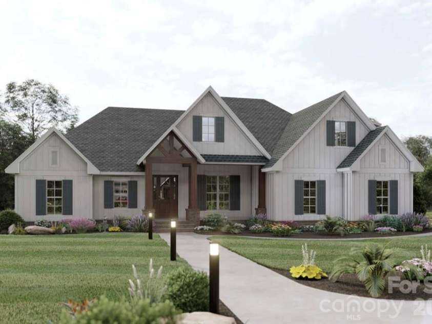 606 Stonecroft Court, Lenoir, NC 28645.  MLS# CAR4359585, YatesRealty ID 6959. 