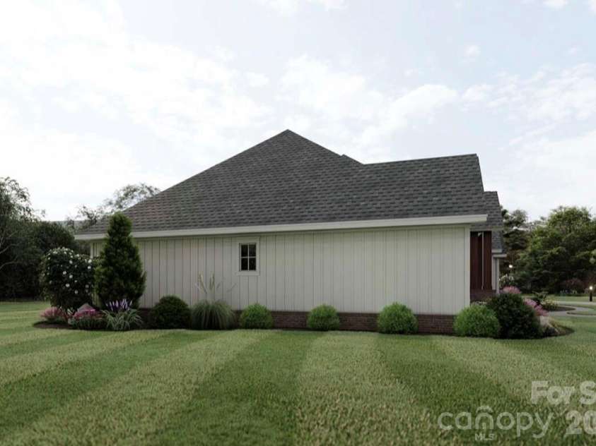 606 Stonecroft Court, Lenoir, NC 28645.  MLS# CAR4359585, YatesRealty ID 6959. 