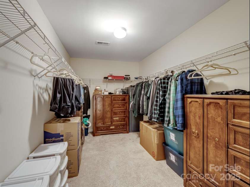 1414 Kings Grove Drive, York, SC 29745.  MLS# CAR4212723, YatesRealty ID 6961. Primary walk in closet