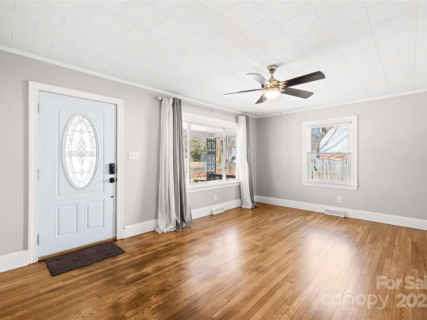 404 Ford Street, Kannapolis, NC 28083.  MLS# CAR4215318, YatesRealty ID 6963. 