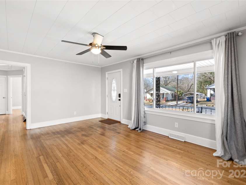 404 Ford Street, Kannapolis, NC 28083.  MLS# CAR4215318, YatesRealty ID 6963. 