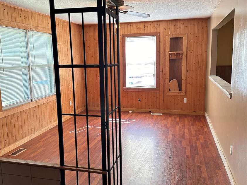 621 11th Street, Newton, NC 28658.  MLS# CAR4351153, YatesRealty ID 6963. 
